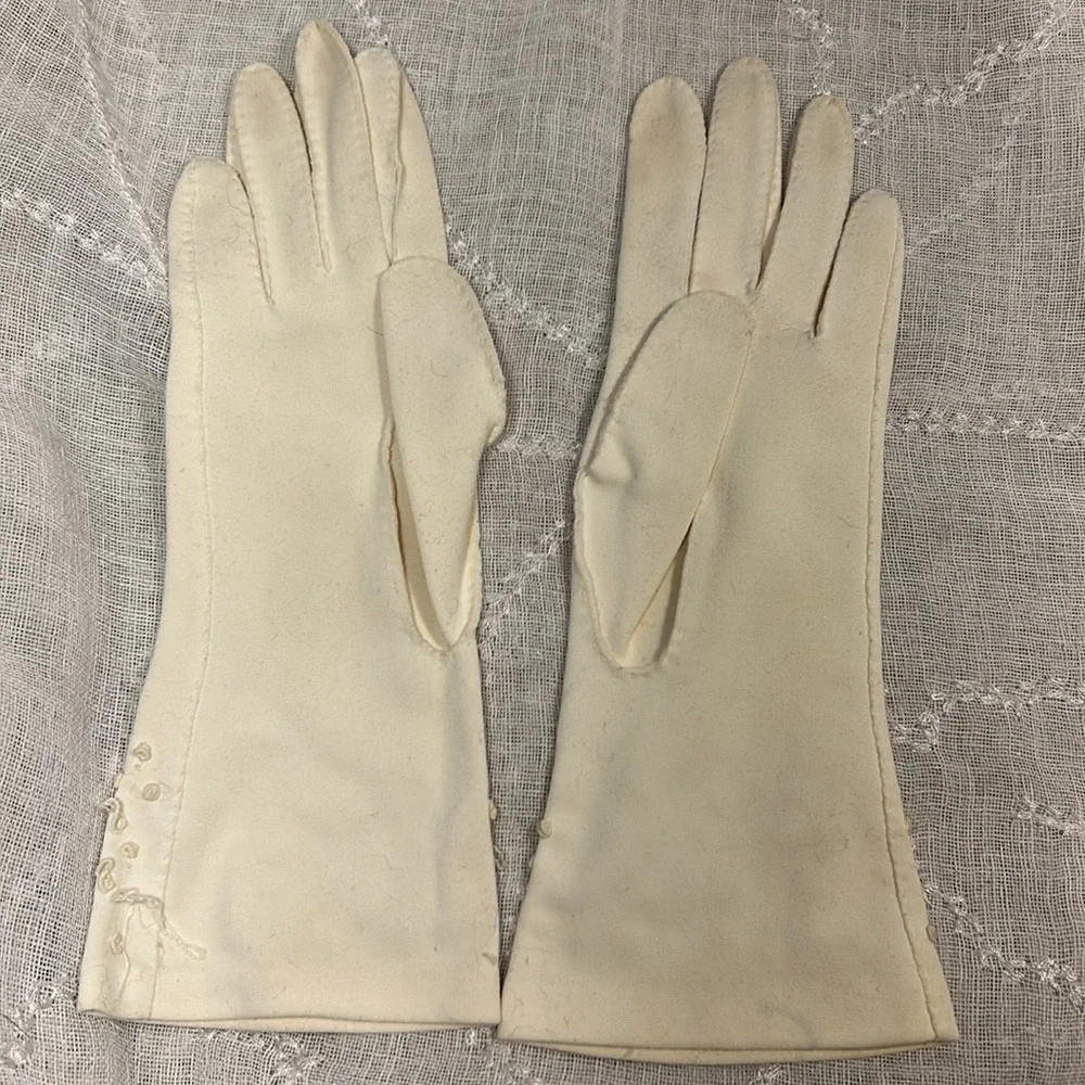 Handmade Vintage white gloves